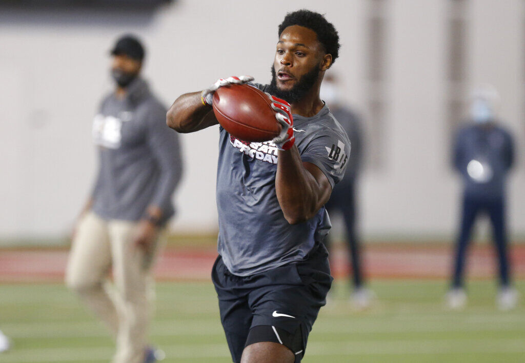 7. Baron Browning (Sr., Ohio St., 6-2, 245)